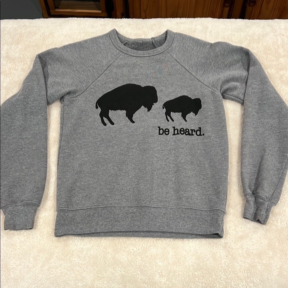 Girl’s ’be heard’ Sweatshirt